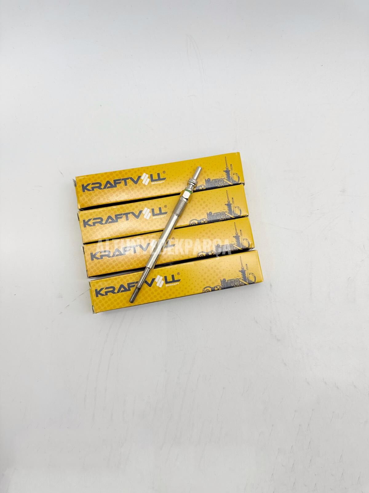 Kızdırma Bujisi 5V | Ford 1,5 1,6 TDCİ Focus Fiesta Tourneo Courier  AV6Q 6M090