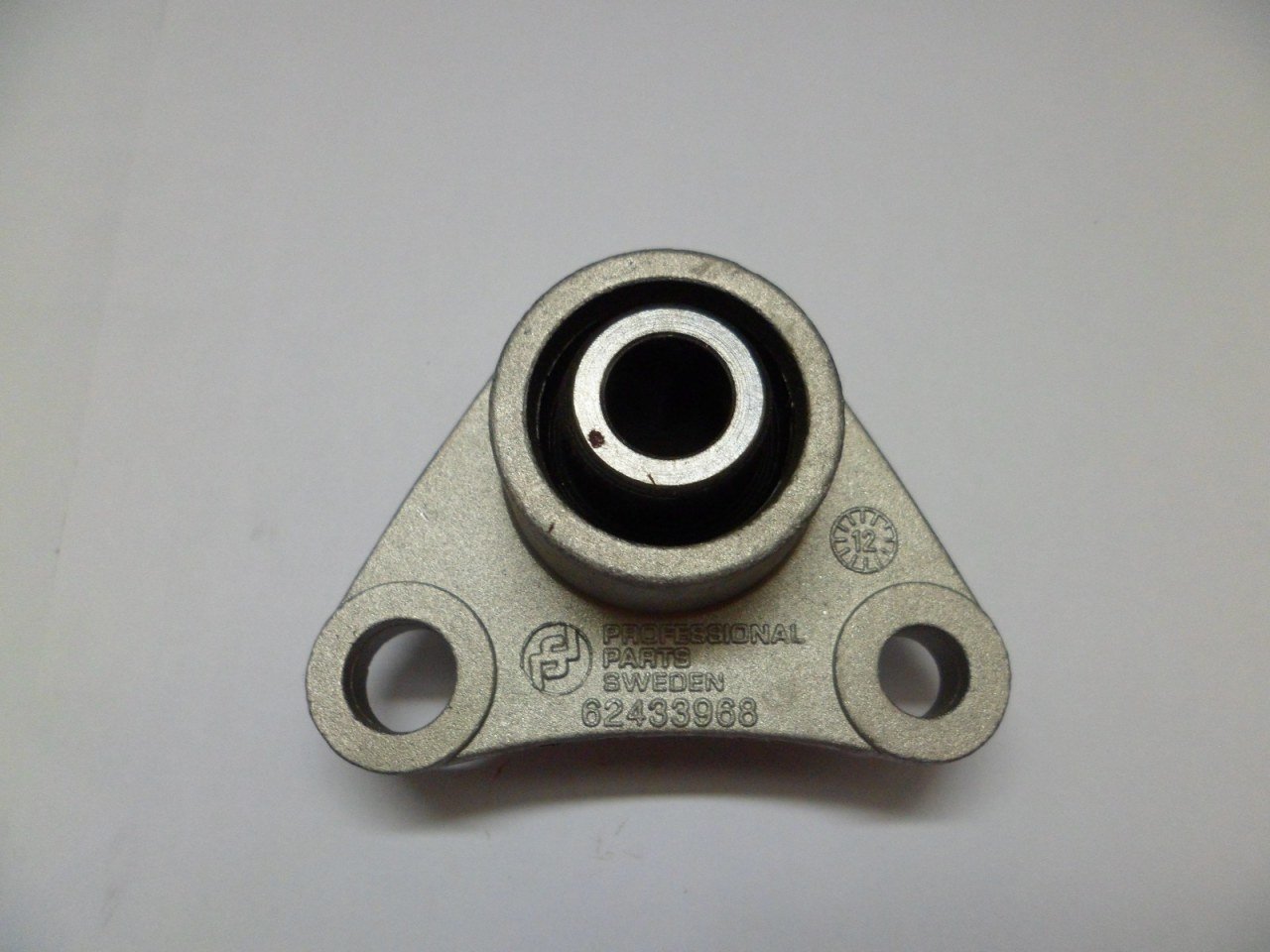 Ön Kule Bağlantı Takozu Sol | Volvo S60 S80 XC90 XC70 V70 Orjinal